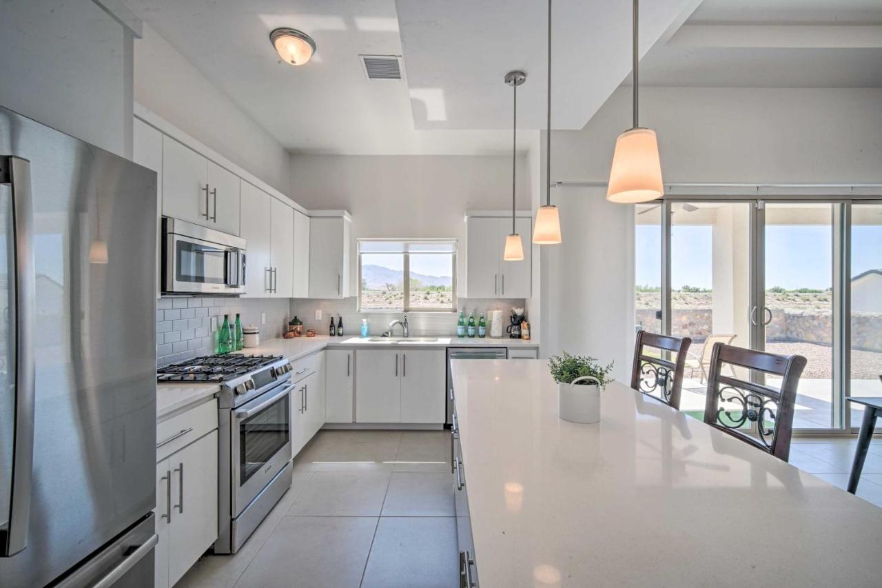 Upper Valley El Paso Home With Hiking Access On-Site Santa Teresa Екстериор снимка